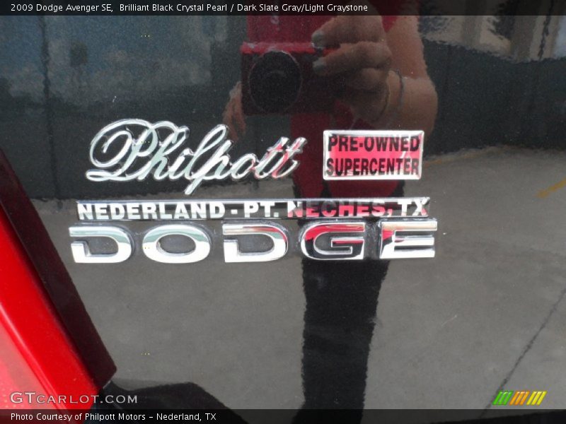 Brilliant Black Crystal Pearl / Dark Slate Gray/Light Graystone 2009 Dodge Avenger SE