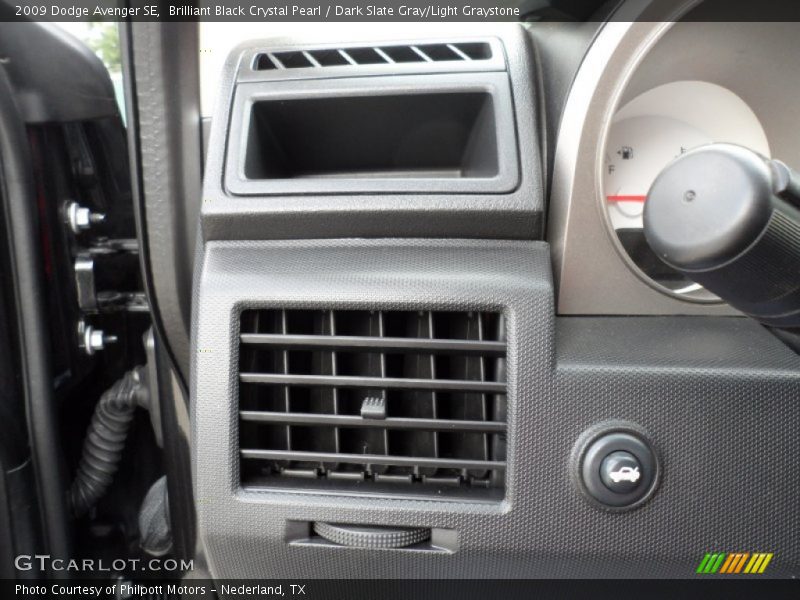 Brilliant Black Crystal Pearl / Dark Slate Gray/Light Graystone 2009 Dodge Avenger SE