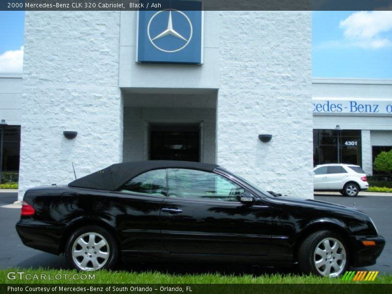 Black / Ash 2000 Mercedes-Benz CLK 320 Cabriolet