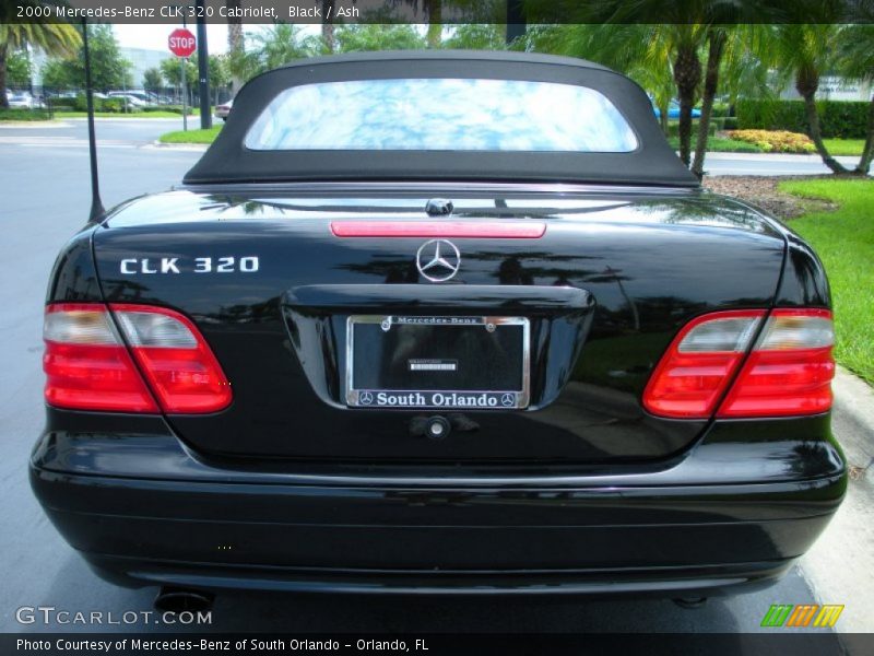 Black / Ash 2000 Mercedes-Benz CLK 320 Cabriolet