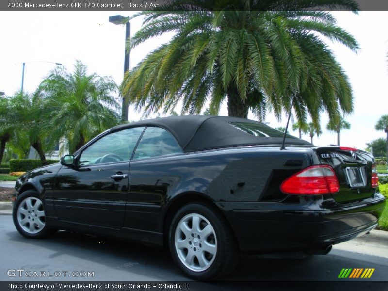 Black / Ash 2000 Mercedes-Benz CLK 320 Cabriolet