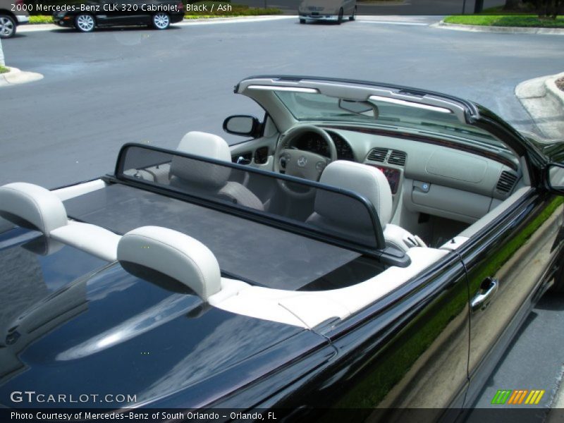 Black / Ash 2000 Mercedes-Benz CLK 320 Cabriolet