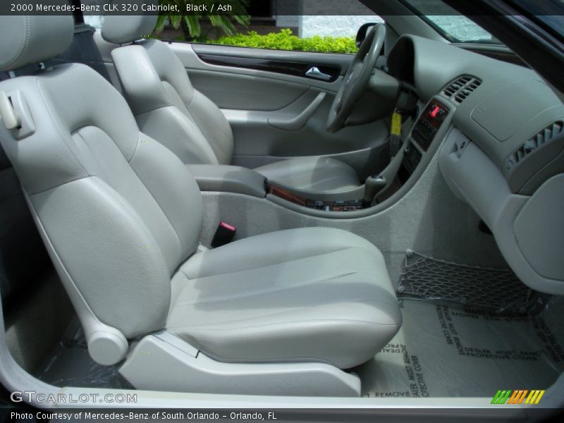 Black / Ash 2000 Mercedes-Benz CLK 320 Cabriolet