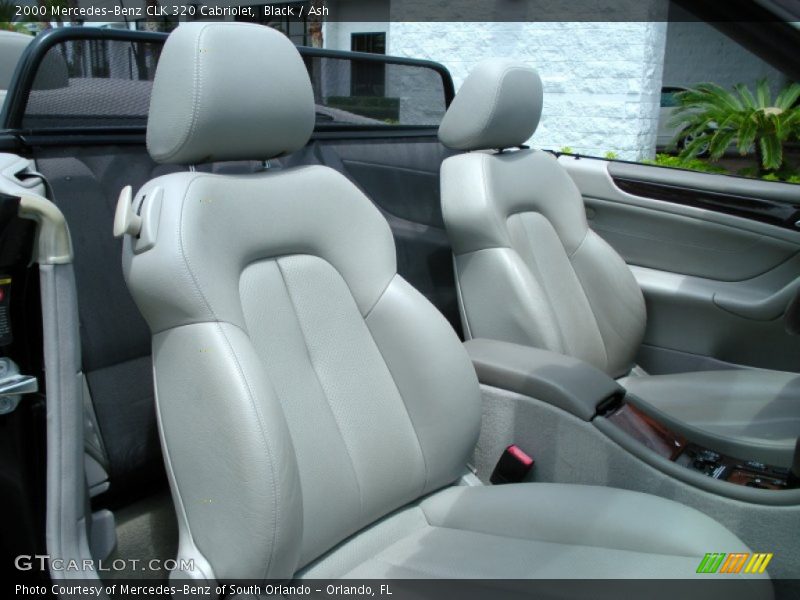 Black / Ash 2000 Mercedes-Benz CLK 320 Cabriolet