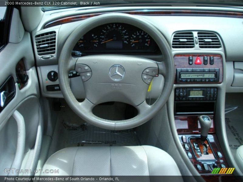 Dashboard of 2000 CLK 320 Cabriolet