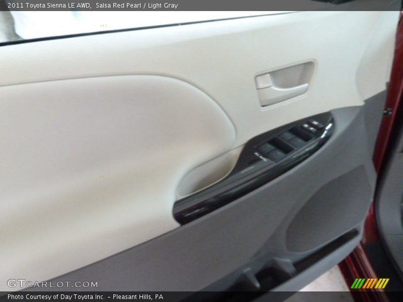 Salsa Red Pearl / Light Gray 2011 Toyota Sienna LE AWD