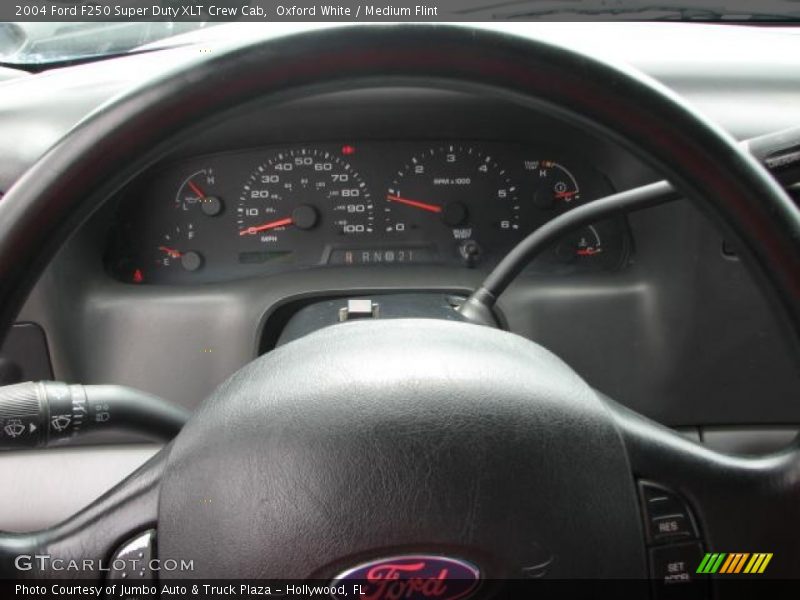 Oxford White / Medium Flint 2004 Ford F250 Super Duty XLT Crew Cab