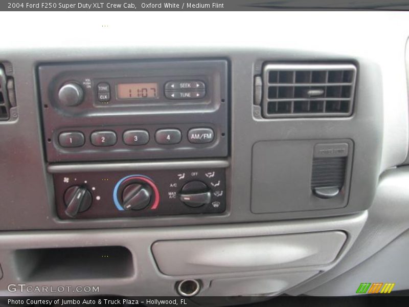 Oxford White / Medium Flint 2004 Ford F250 Super Duty XLT Crew Cab
