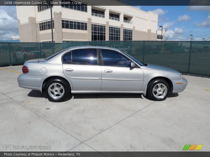 Silver Metallic / Gray 1998 Oldsmobile Cutlass GL