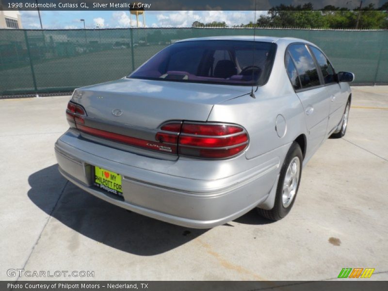 Silver Metallic / Gray 1998 Oldsmobile Cutlass GL