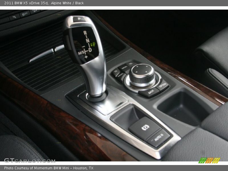 Alpine White / Black 2011 BMW X5 xDrive 35d