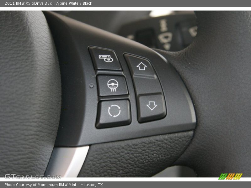 Alpine White / Black 2011 BMW X5 xDrive 35d