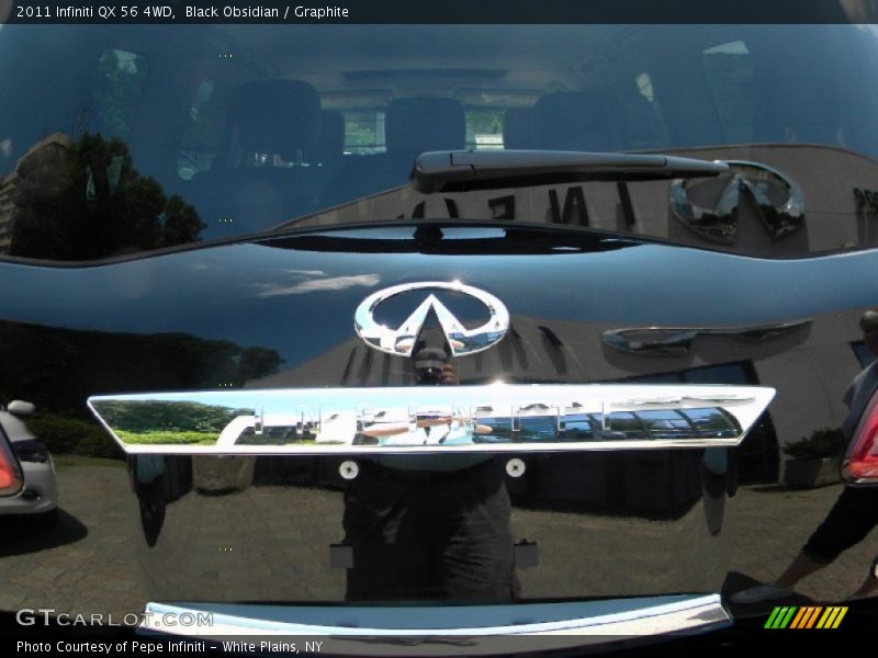 Black Obsidian / Graphite 2011 Infiniti QX 56 4WD