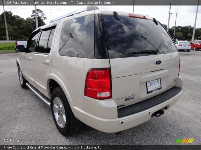 Ivory Parchment Tri Coat / Medium Parchment 2005 Ford Explorer Limited