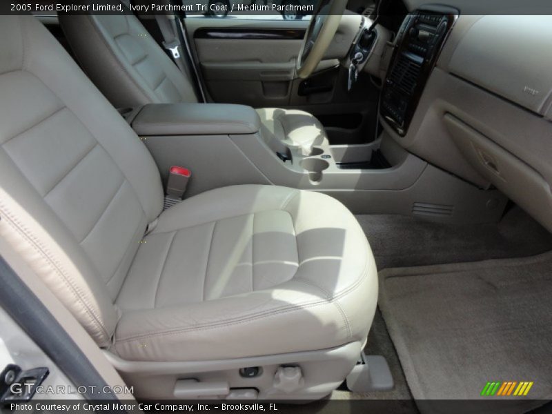 Ivory Parchment Tri Coat / Medium Parchment 2005 Ford Explorer Limited