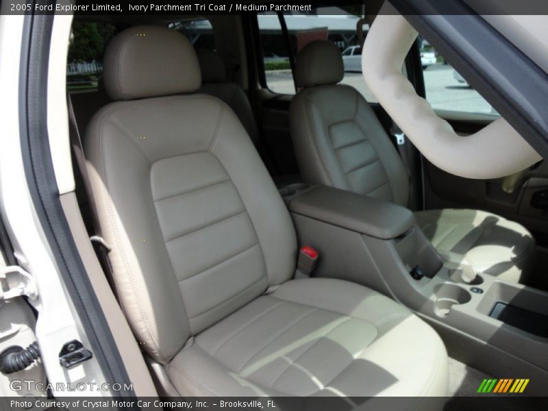 Ivory Parchment Tri Coat / Medium Parchment 2005 Ford Explorer Limited