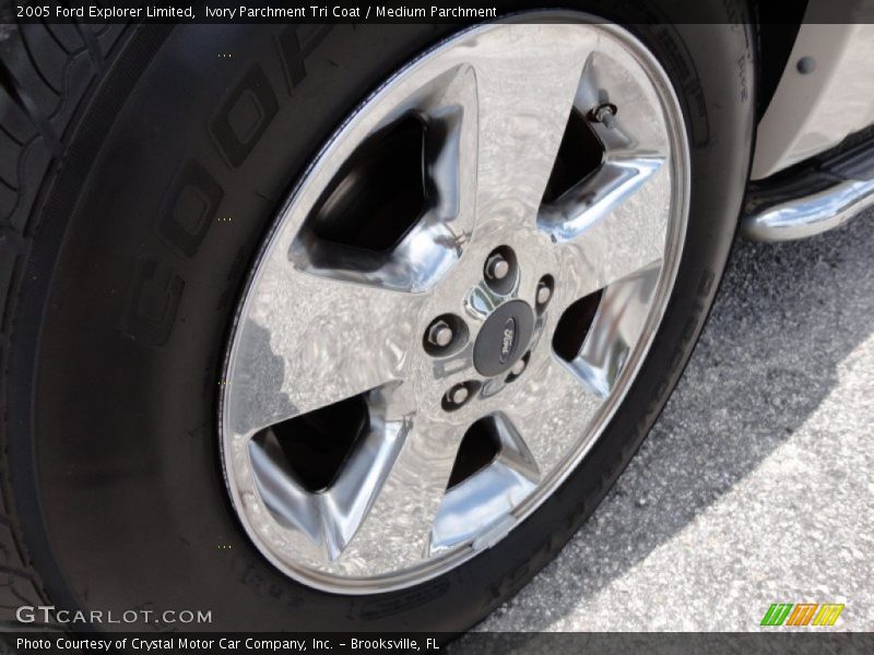 Ivory Parchment Tri Coat / Medium Parchment 2005 Ford Explorer Limited