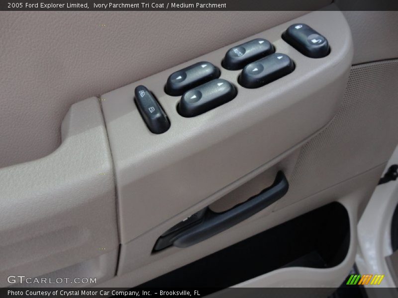 Ivory Parchment Tri Coat / Medium Parchment 2005 Ford Explorer Limited