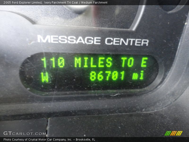 Ivory Parchment Tri Coat / Medium Parchment 2005 Ford Explorer Limited