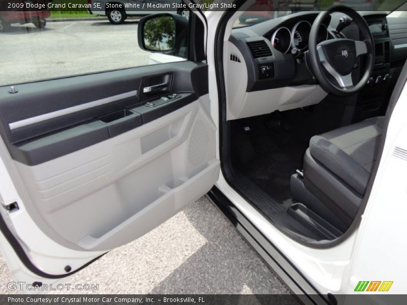 Stone White / Medium Slate Gray/Light Shale 2009 Dodge Grand Caravan SE