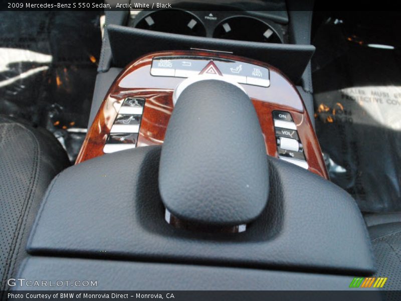Arctic White / Black 2009 Mercedes-Benz S 550 Sedan