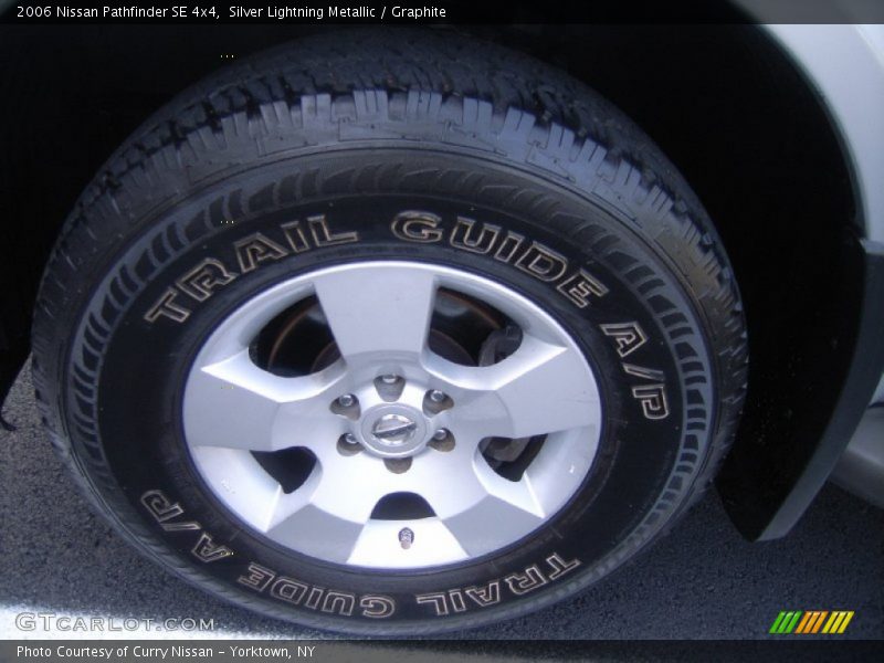 Silver Lightning Metallic / Graphite 2006 Nissan Pathfinder SE 4x4