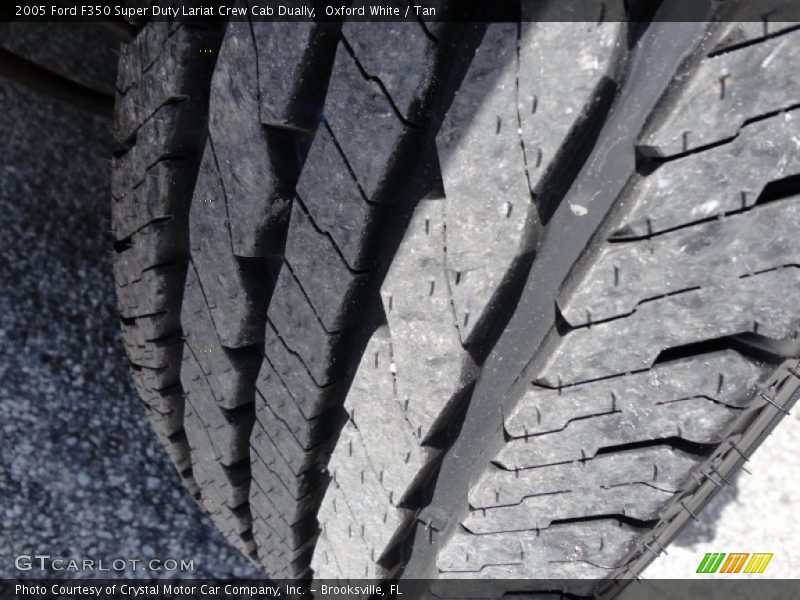 Oxford White / Tan 2005 Ford F350 Super Duty Lariat Crew Cab Dually