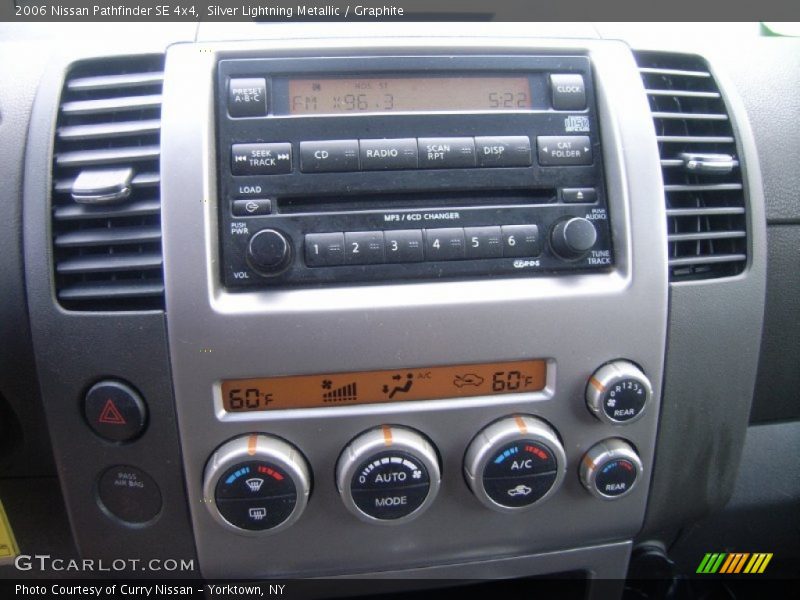 Silver Lightning Metallic / Graphite 2006 Nissan Pathfinder SE 4x4