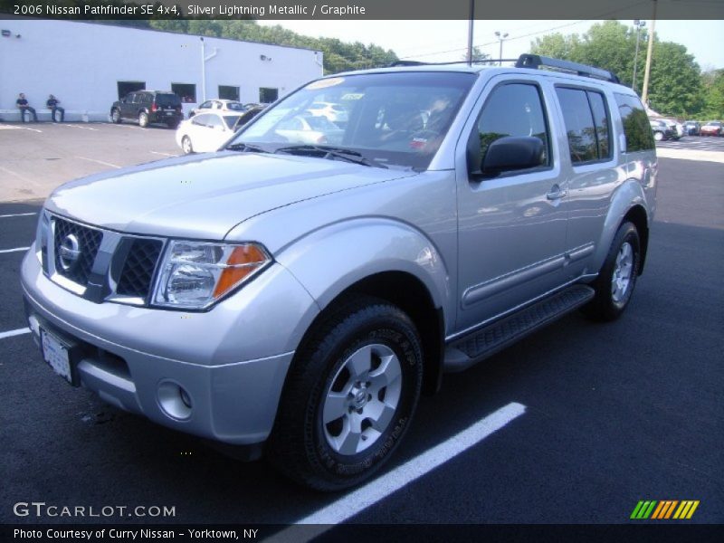 Silver Lightning Metallic / Graphite 2006 Nissan Pathfinder SE 4x4