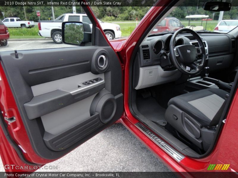  2010 Nitro SXT Dark Slate Gray Interior