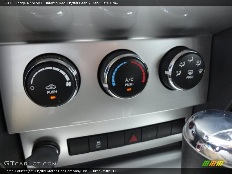 Controls of 2010 Nitro SXT