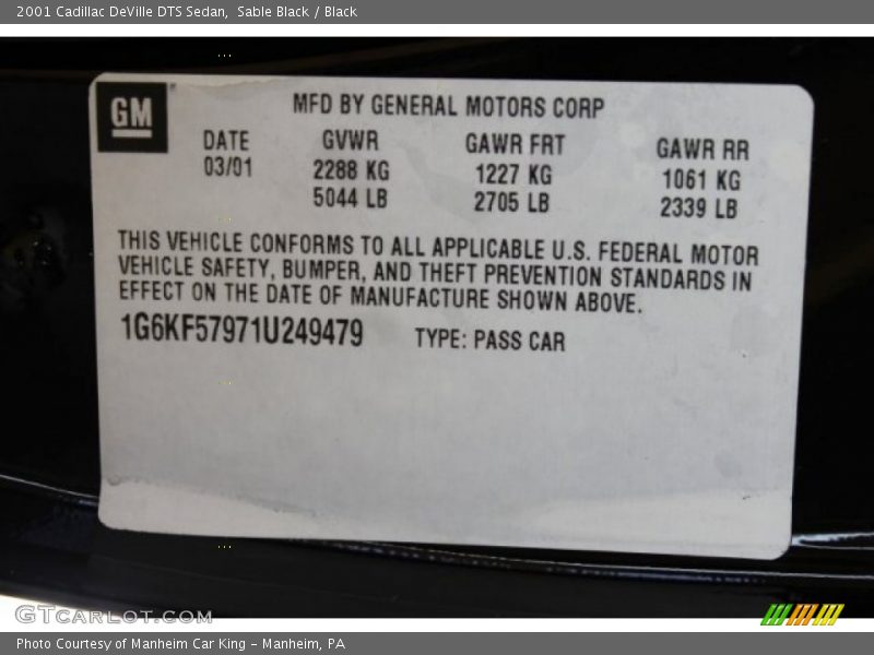 Sable Black / Black 2001 Cadillac DeVille DTS Sedan