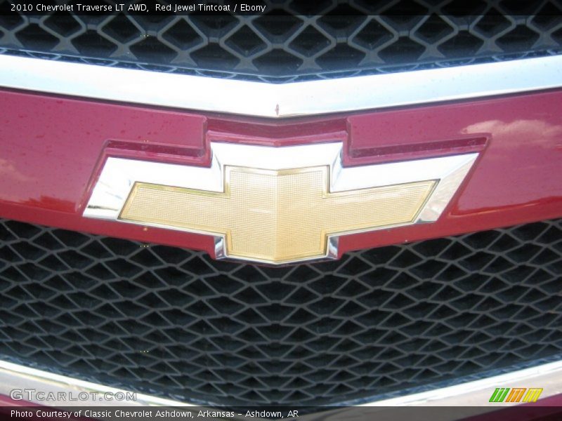 Red Jewel Tintcoat / Ebony 2010 Chevrolet Traverse LT AWD