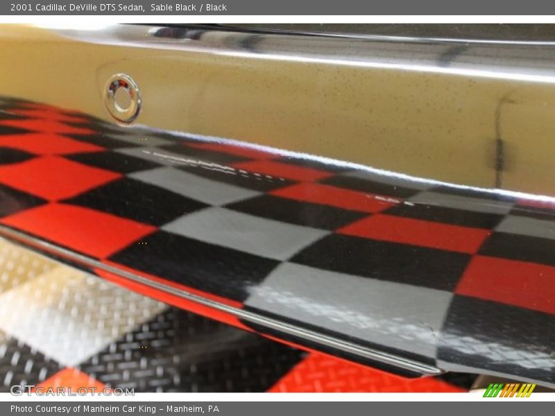 Sable Black / Black 2001 Cadillac DeVille DTS Sedan
