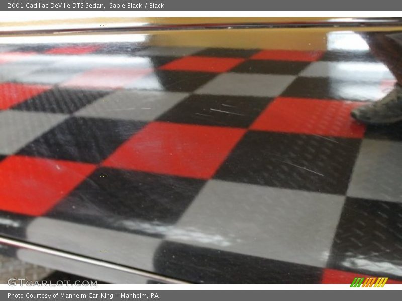 Sable Black / Black 2001 Cadillac DeVille DTS Sedan