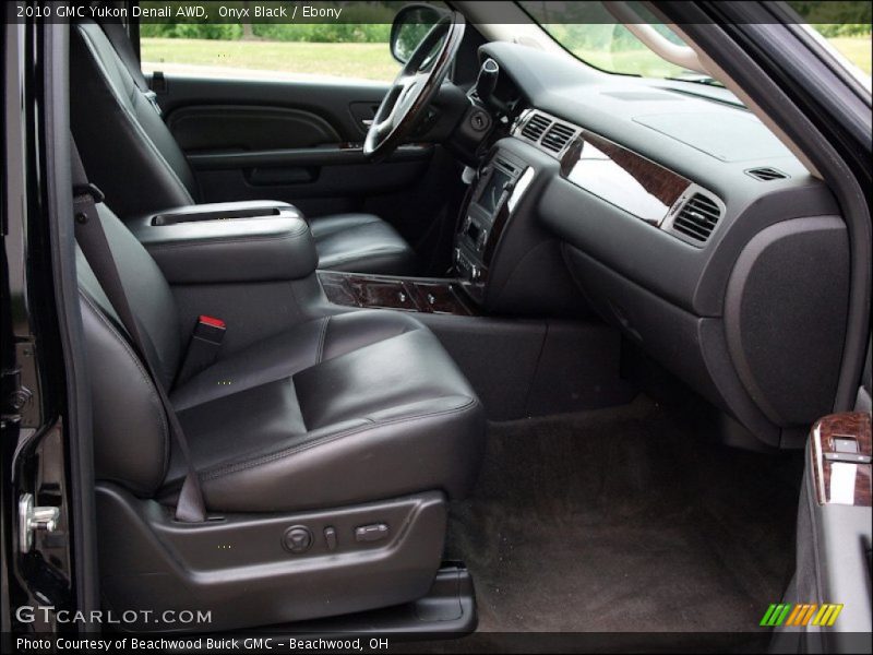 Onyx Black / Ebony 2010 GMC Yukon Denali AWD
