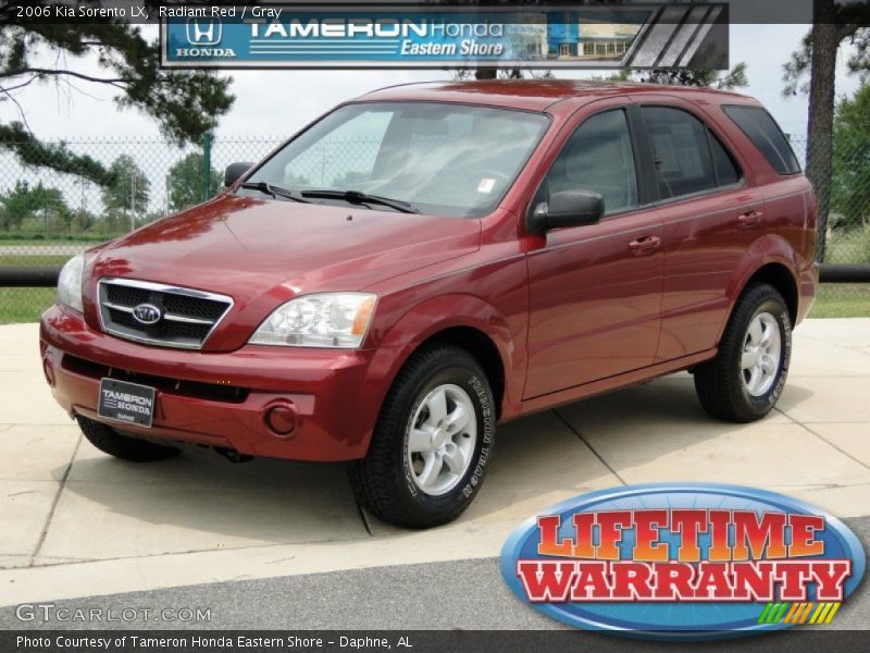 Radiant Red / Gray 2006 Kia Sorento LX