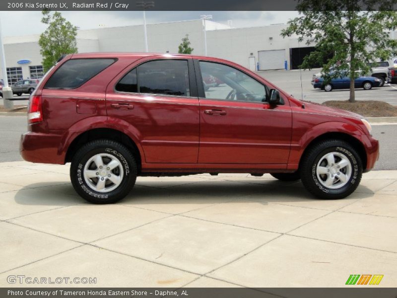 Radiant Red / Gray 2006 Kia Sorento LX