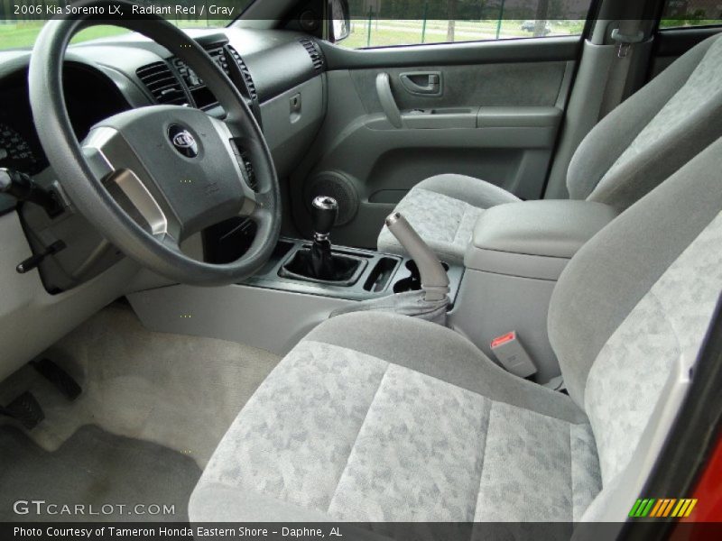 Radiant Red / Gray 2006 Kia Sorento LX