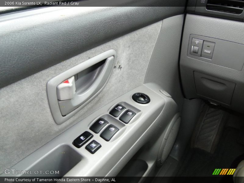 Radiant Red / Gray 2006 Kia Sorento LX
