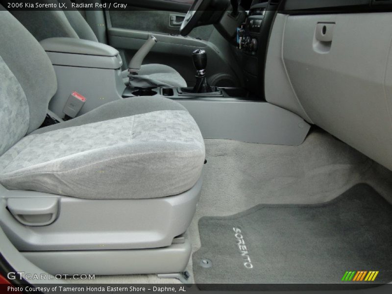 Radiant Red / Gray 2006 Kia Sorento LX