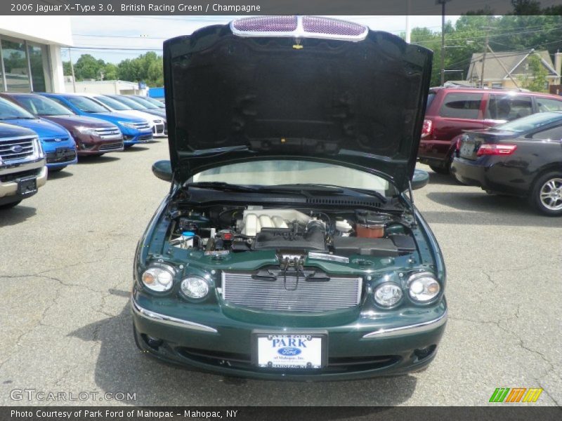 British Racing Green / Champagne 2006 Jaguar X-Type 3.0