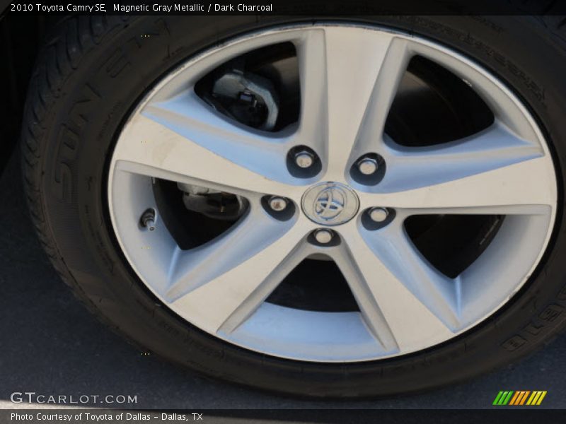 Magnetic Gray Metallic / Dark Charcoal 2010 Toyota Camry SE
