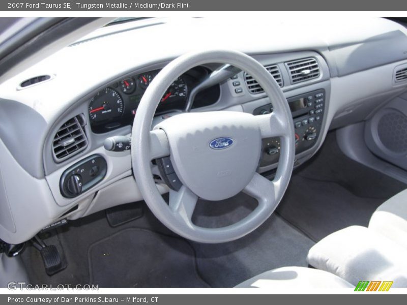 Tungsten Metallic / Medium/Dark Flint 2007 Ford Taurus SE