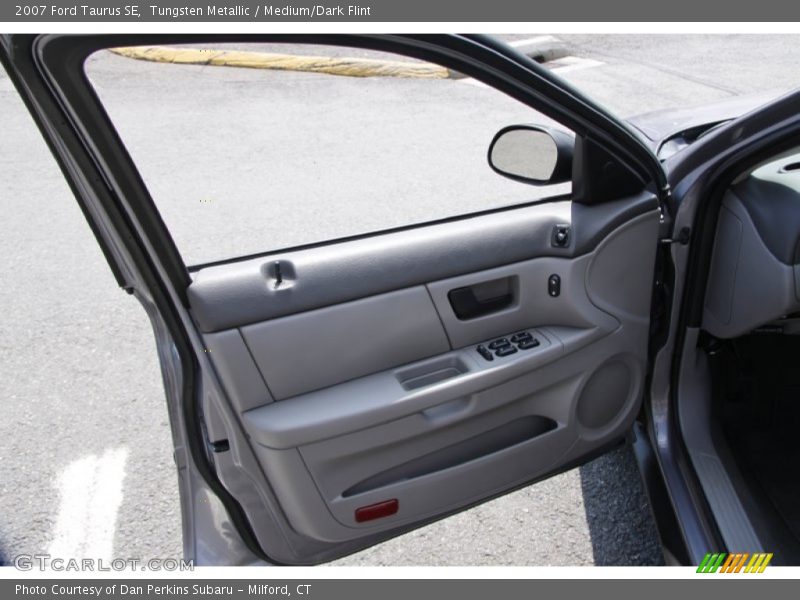 Tungsten Metallic / Medium/Dark Flint 2007 Ford Taurus SE