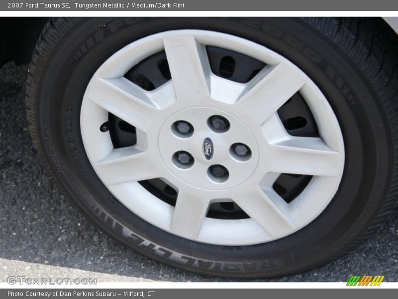 Tungsten Metallic / Medium/Dark Flint 2007 Ford Taurus SE