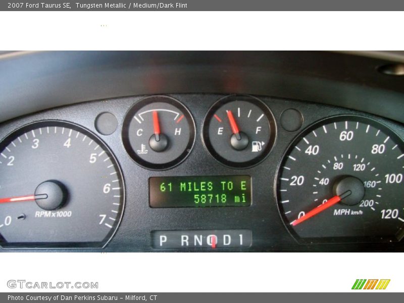 Tungsten Metallic / Medium/Dark Flint 2007 Ford Taurus SE
