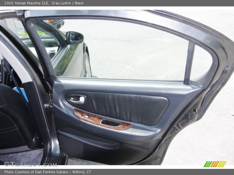 Gray Lustre / Black 2003 Nissan Maxima GLE