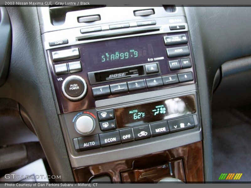 Gray Lustre / Black 2003 Nissan Maxima GLE