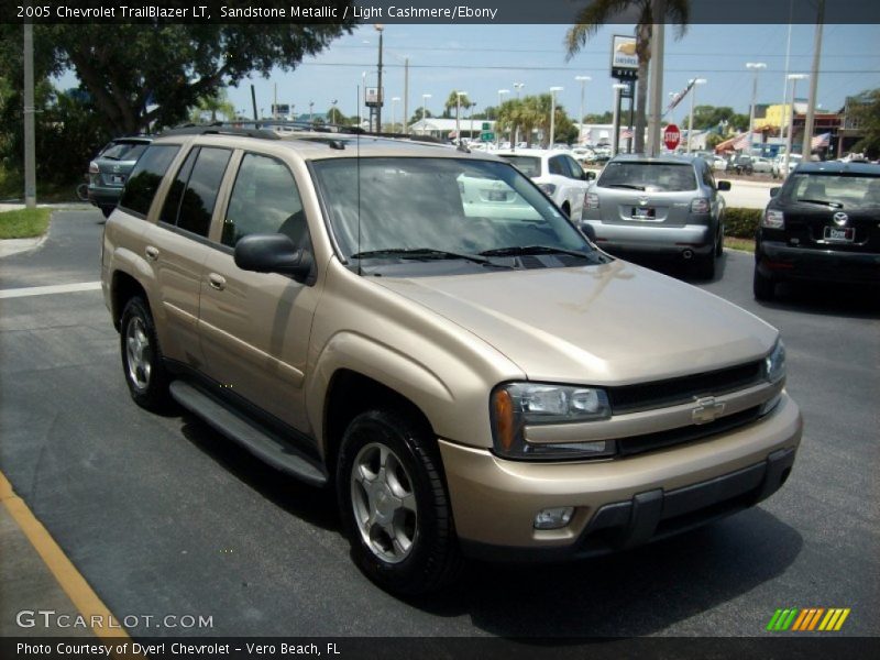Sandstone Metallic / Light Cashmere/Ebony 2005 Chevrolet TrailBlazer LT